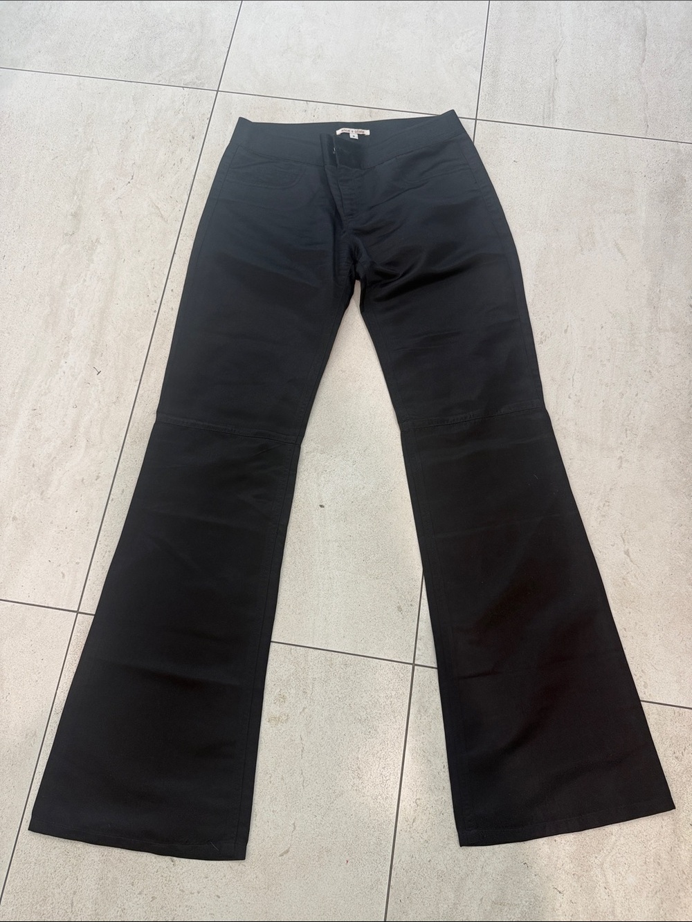 Alice + Olivia Black Flare High-Rise satin Jeans size 6 inseam 32